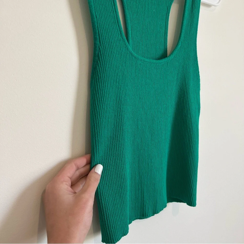 Razor back tank top - Picture 6 of 7
